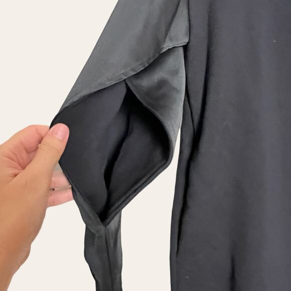 Eleventy Women's Black Crewneck Oversized Satin Pullover Sweatshirt Size S - Picture 2 of 7